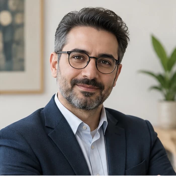 تصویر دکتر مهدی کاظمی